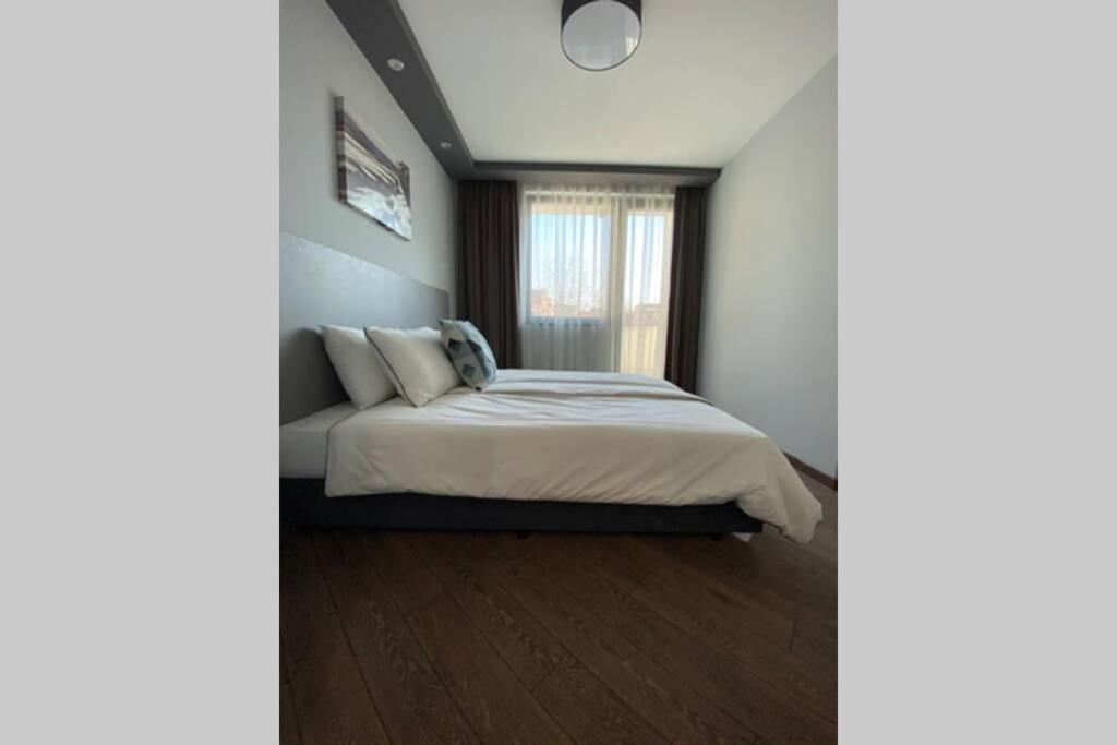 בלאגובגראד Lux 1Bd/1Ba City Center Apartment מראה חיצוני תמונה